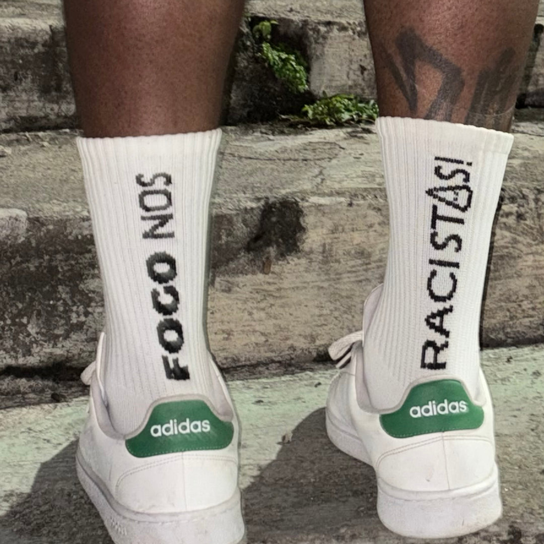 Meia cano alto Fogo nos Racistas